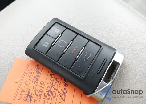 2010 Cadillac Srx Luxury Collection z USA, uszkodzony, nr VIN 3GYFNAEY3AS510735